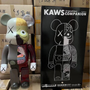 bearbrick1000%暴力熊潮玩kaws半解刨积木熊客厅摆件轻奢卡通公仔 kaws半解刨(红色)