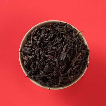 海堤中茶 大红袍乌龙茶岩茶叶礼盒过年送礼长辈 国潮风罐装250g配礼袋