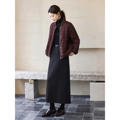 沫晗依美云朵泡芙格棉服2025年冬季装饰扣设计小立领廓形短款棉衣 图片 2