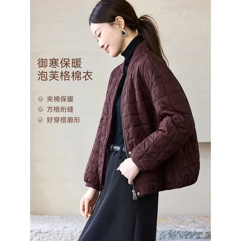 沫晗依美云朵泡芙格棉服2025年冬季装饰扣设计小立领廓形短款棉衣 图片 1