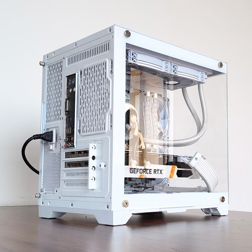 玩嘉孤勇者mini白色海景房电脑机箱全透版matx主板itx主板240水冷位