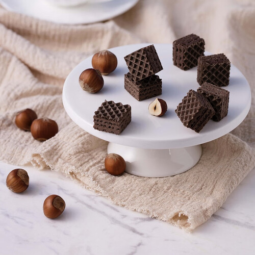 奥利奥(oreo)小方威化饼干 三层夹心 办公室休闲零食 焙烤榛果巧克力