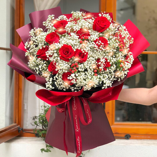 礼盒鲜花速递花束表白送女友生日礼物全国同城配送花上门19朵红玫瑰