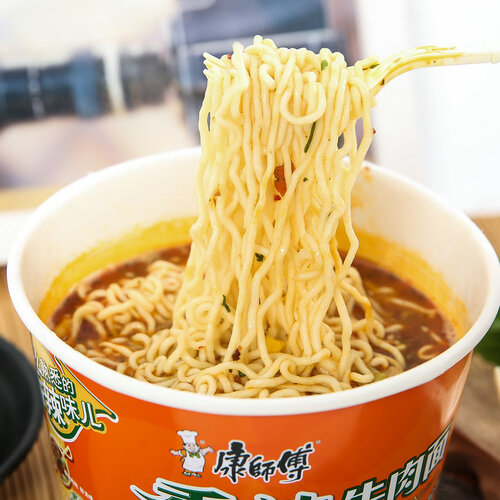 康师傅香辣牛肉面85g12桶方便面整箱泡面桶装速食