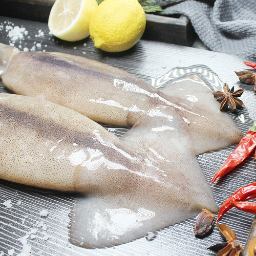 初鲜鲜冻海捕整条大鱿鱼 600-650g 两条装 铁板鱿鱼烧烤食材 海鲜水产