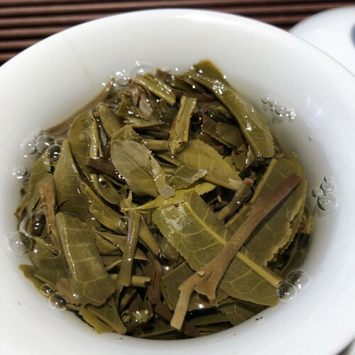 中茶普洱 中茶 翡翠版八八青88青 云南普洱班章大树生茶饼礼盒装 357g