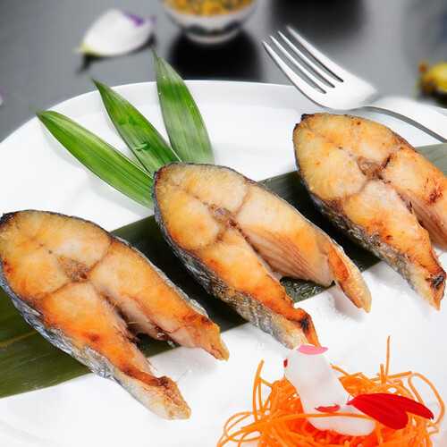 蓝雪 冷冻东海马鲛鱼扒(鲅鱼) 300g 袋装 国产生鲜 鱼类 海鲜水产 24.