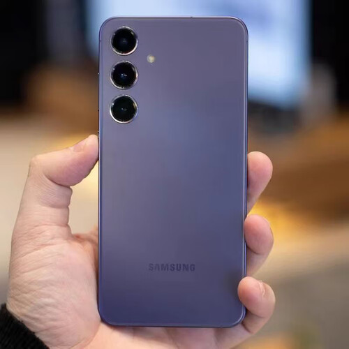 三星samsunggalaxys24骁龙8gen3增强散热智享生活30倍变焦超视觉夜拍