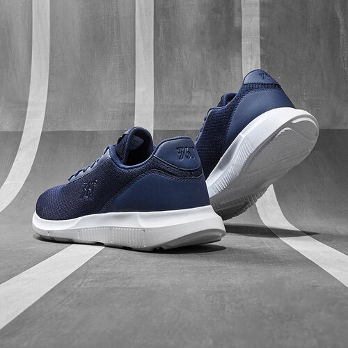 361°跑步鞋 361° 男子跑鞋 671832270-2 午夜蓝/361度白 39多少钱