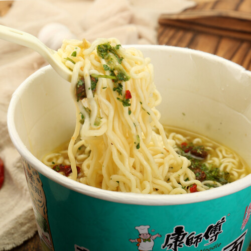 123456789康师傅 方便面 经典藤椒牛肉桶面110g*12 泡面整箱 功夫熊猫