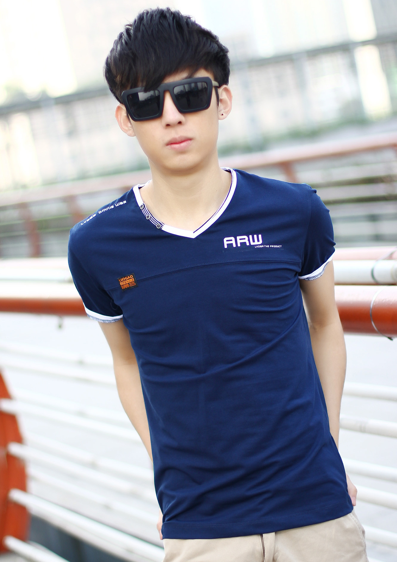 青少年夏季t恤短袖2014新款男装修身v领t恤时尚男半袖 白色 175/95(xl