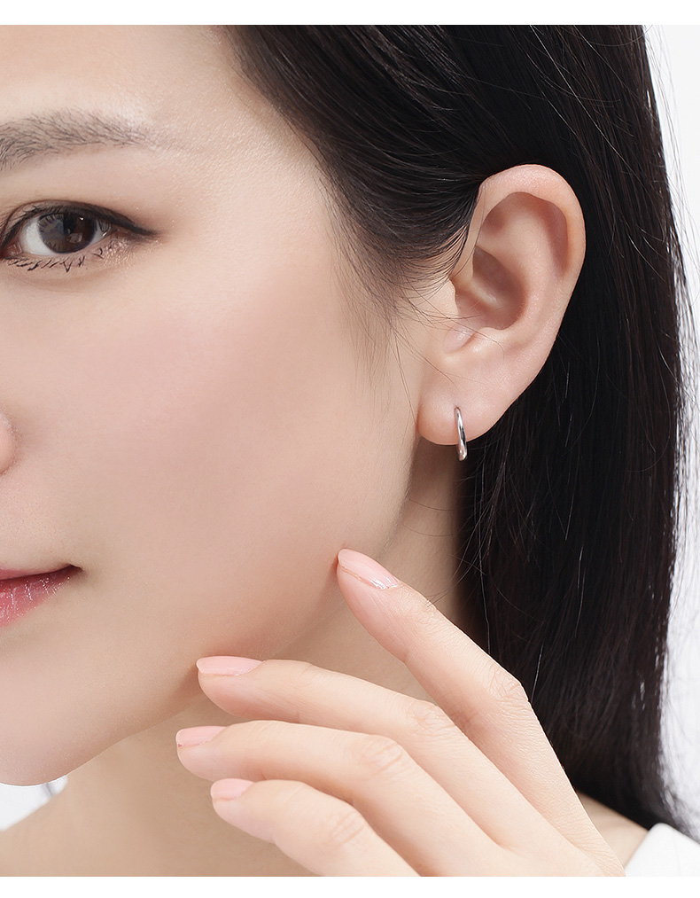 pt950白金简约光面圆圈耳环耳圈耳饰女bfh0027领瑞 铂金耳环 约1.