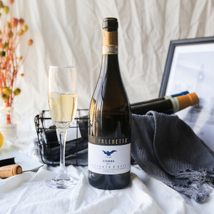 moscato dasti 法尔凯特 小鹰asti莫斯卡托阿斯蒂 甜白起泡酒 750ml *